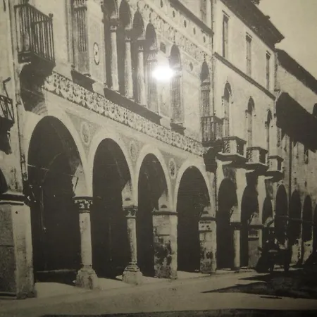 Apartment Palazzo Altinate - Note Di Piano