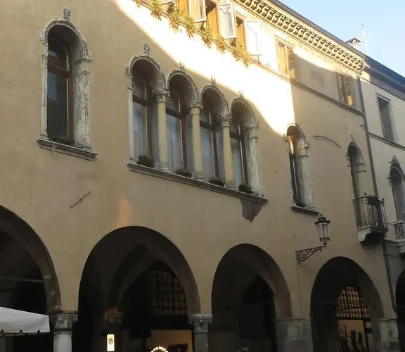 Appartement Palazzo Altinate - Note Di Piano *